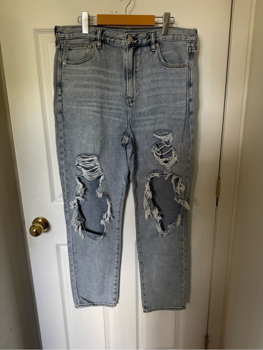 Size 14 Long, American Eagle Outfitters Distressed High-Rise Straight Leg Jean
